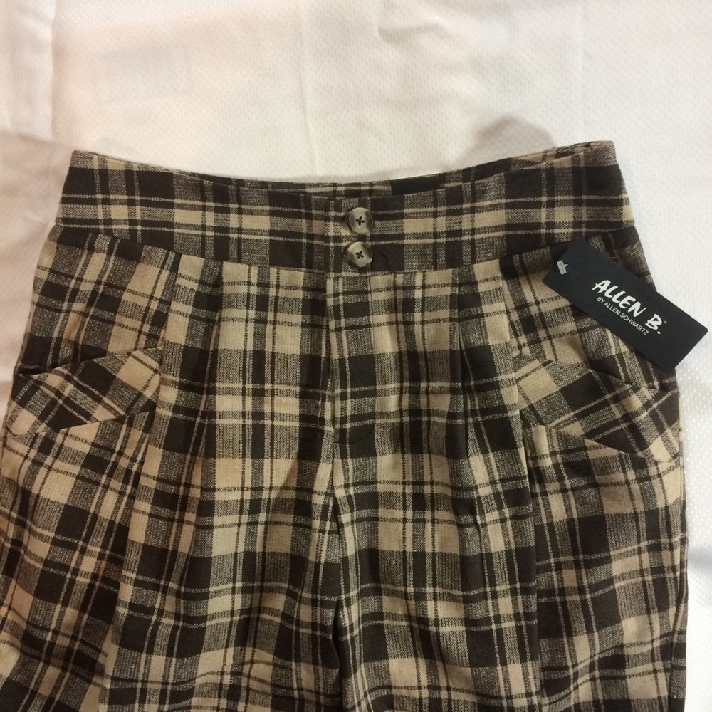 NWT Plaid Capri Pants, Allen B by Allen Schwartz